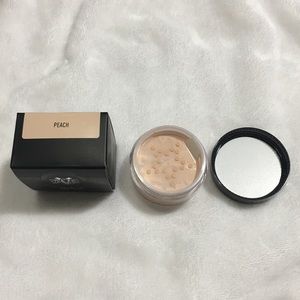 Kat Von D Lock-It Brightening Loose Powder PEACH